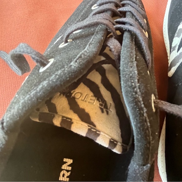 Black-and-white zebra print, fashion sneakers from Sweden.  ladies size 11 - Picture 8 of 10